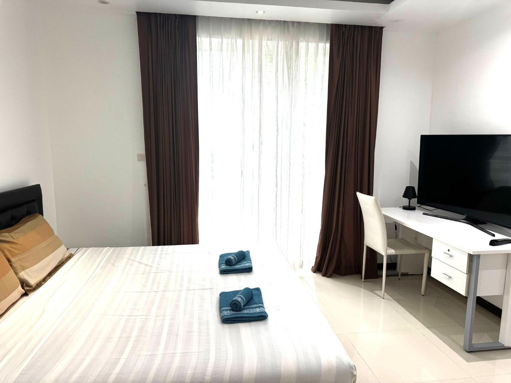 Cheloni 2 Bedrooms
