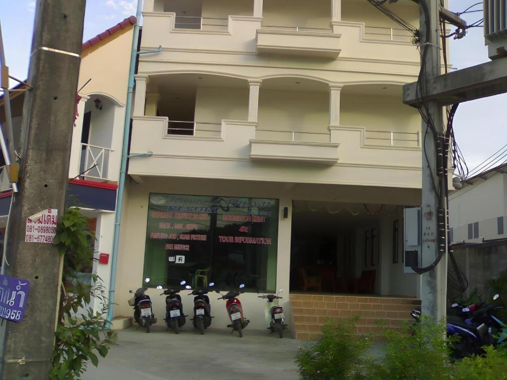 Phuyai Resort