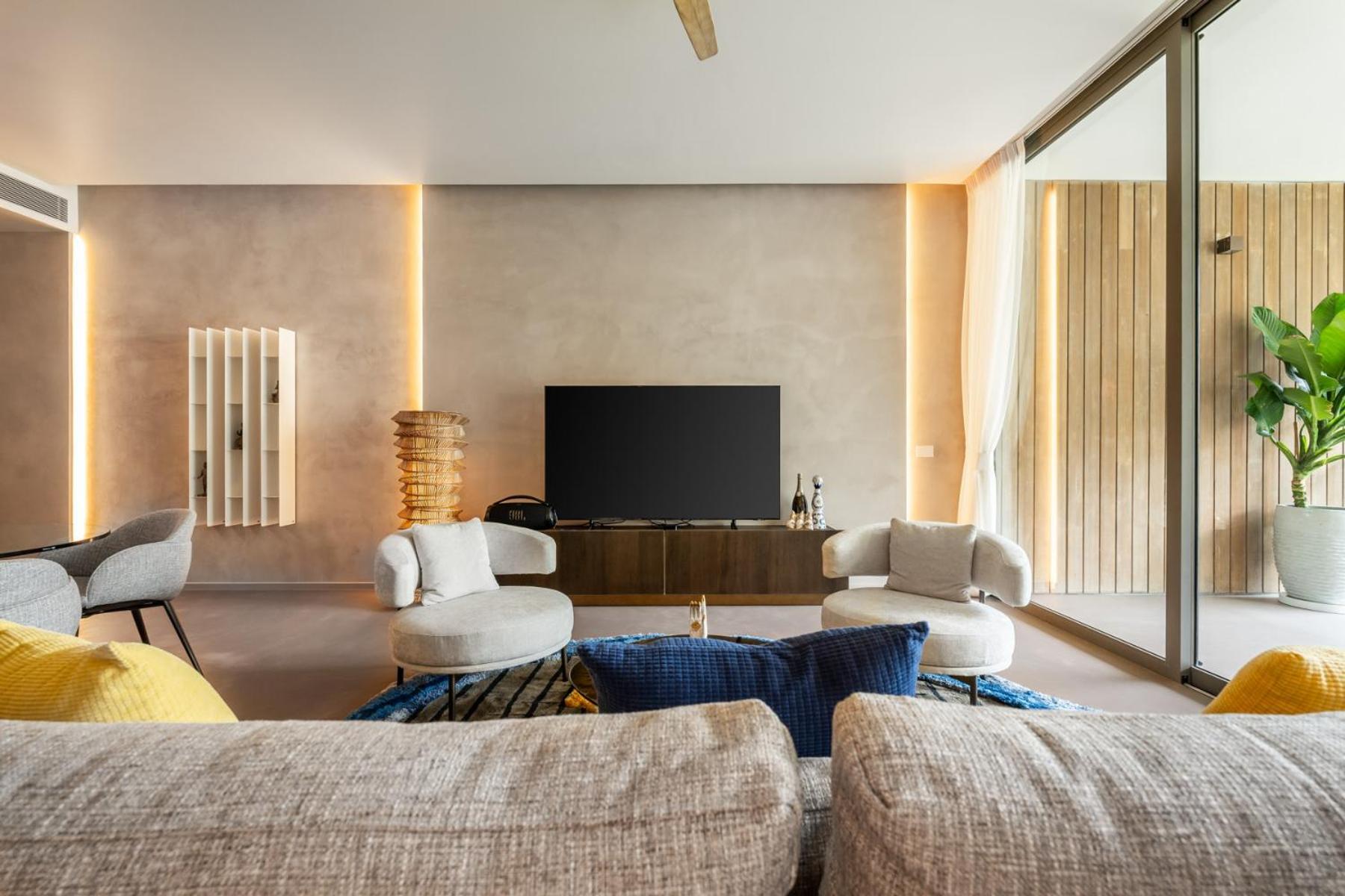 Luxury Five-star Penthouse 407sqm Beachfront And Private Pool Phuket