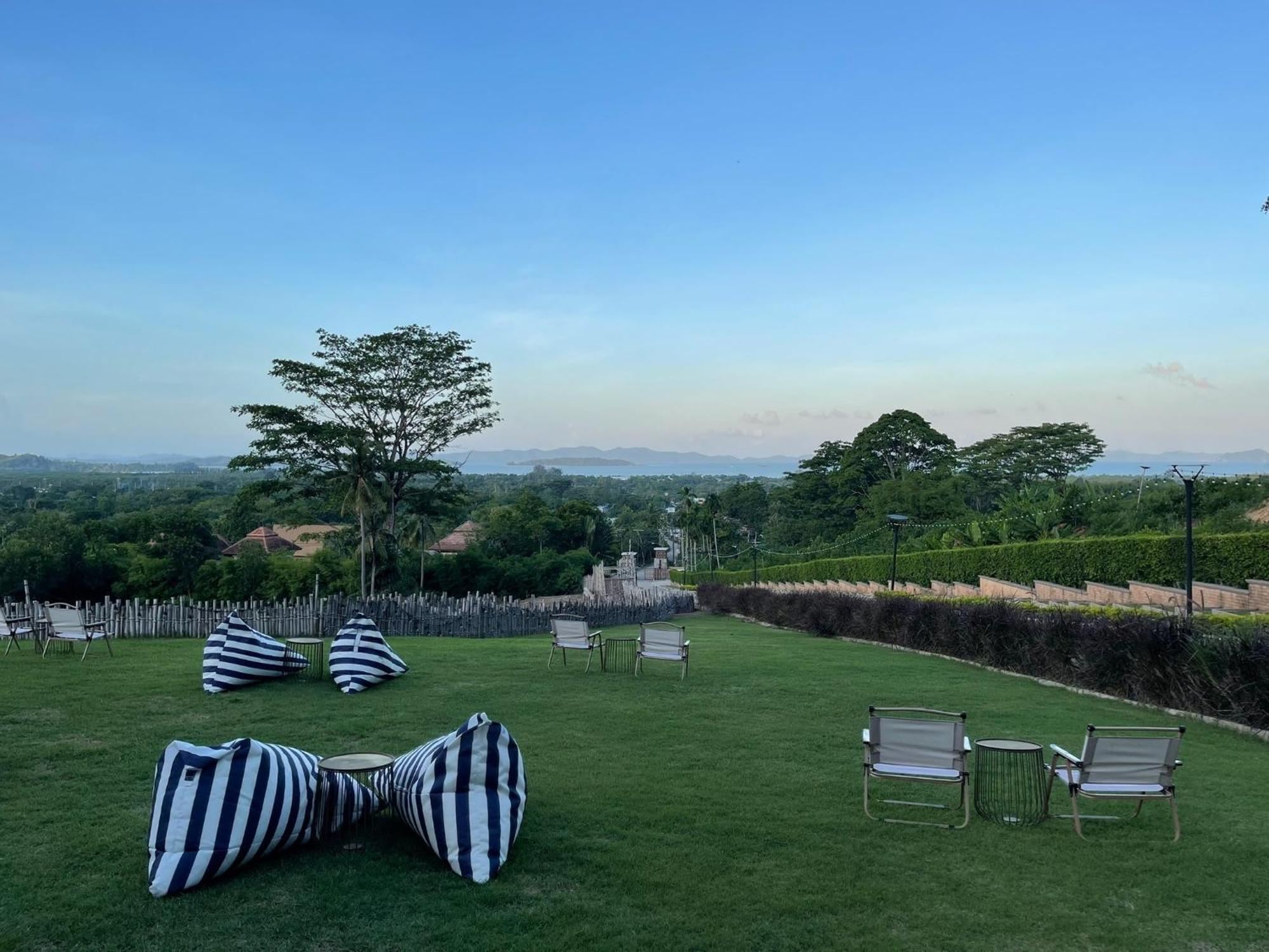 Ozone Phuket Pousada Pa Khlok
