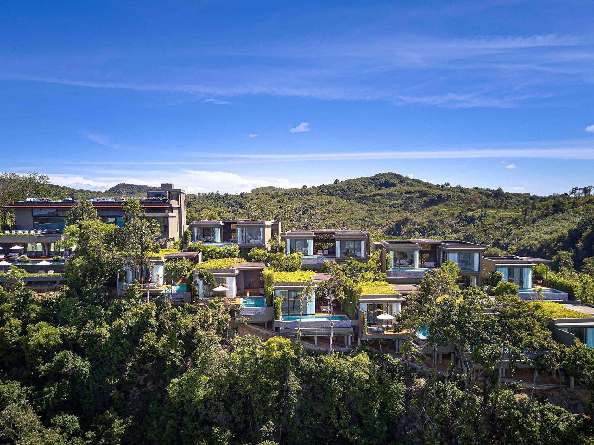 V - Mgallery Collection Hotel 5*