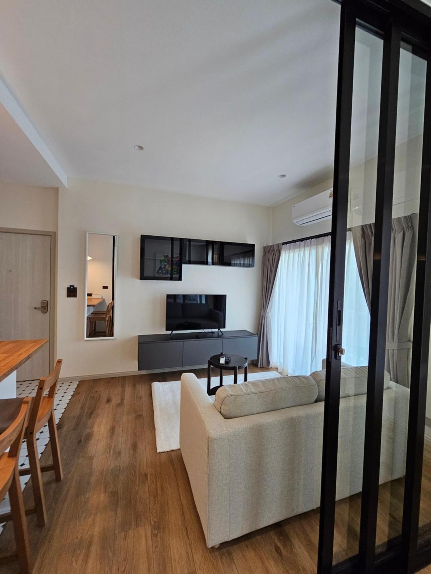 Apartment The Title Halo 1 107 *