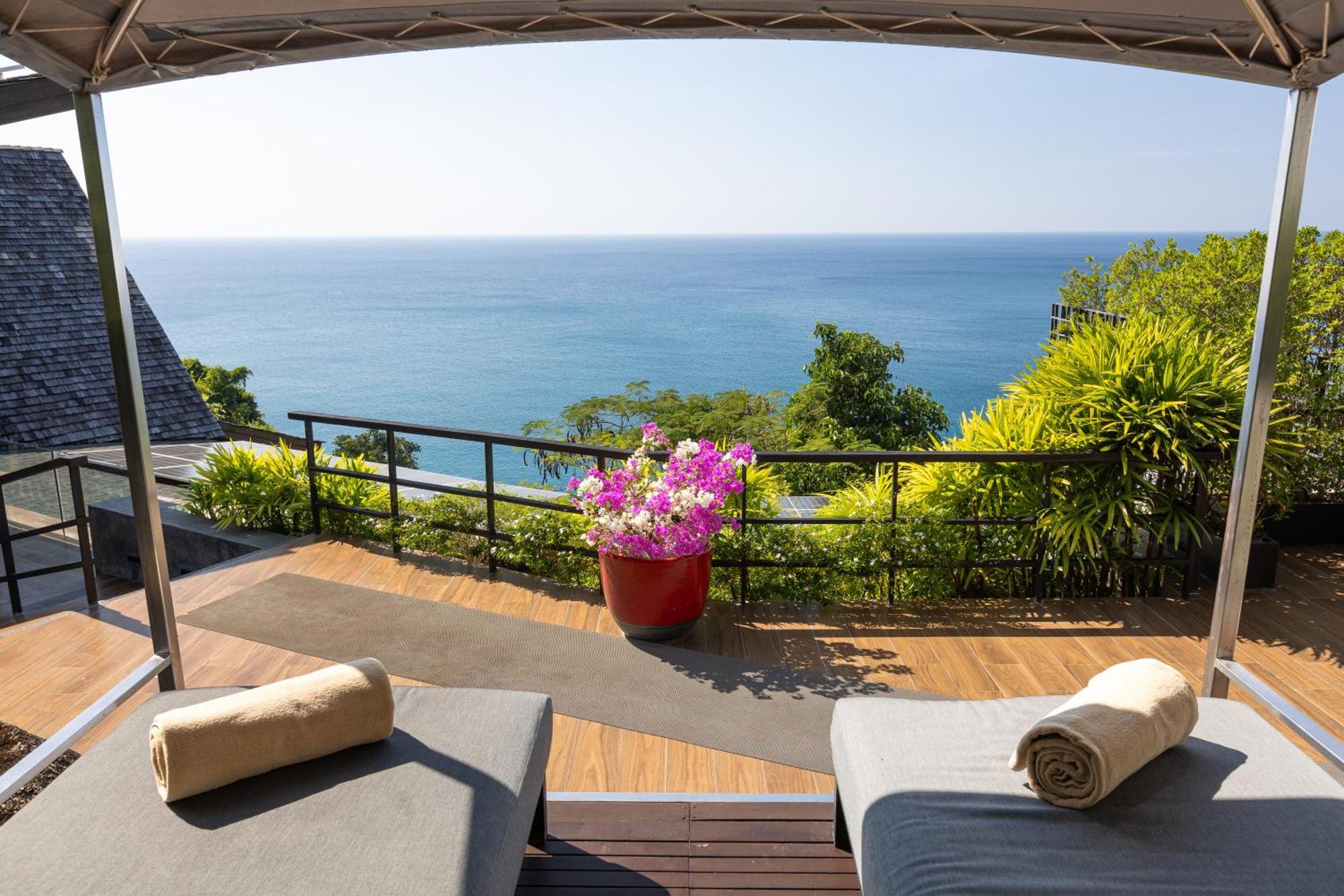 Yin, Private Oceanfront Villa, * Kamala Beach