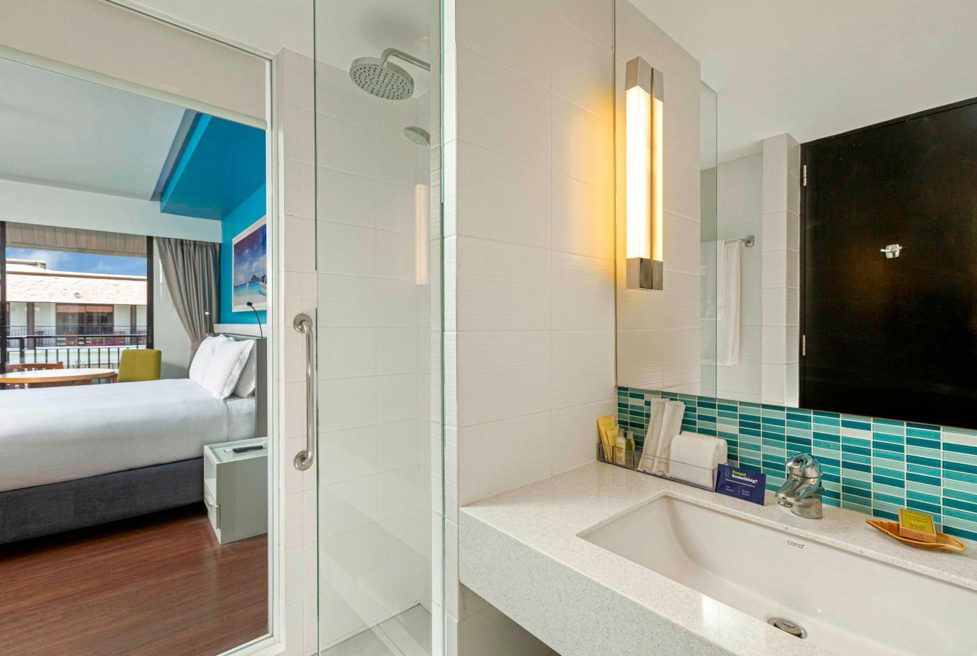 Doubletree By Hilton Phuket Banthai Resort 4*