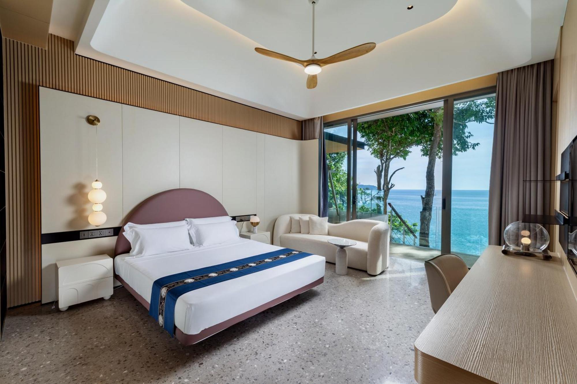 Villa The Aquila Kamala Beach