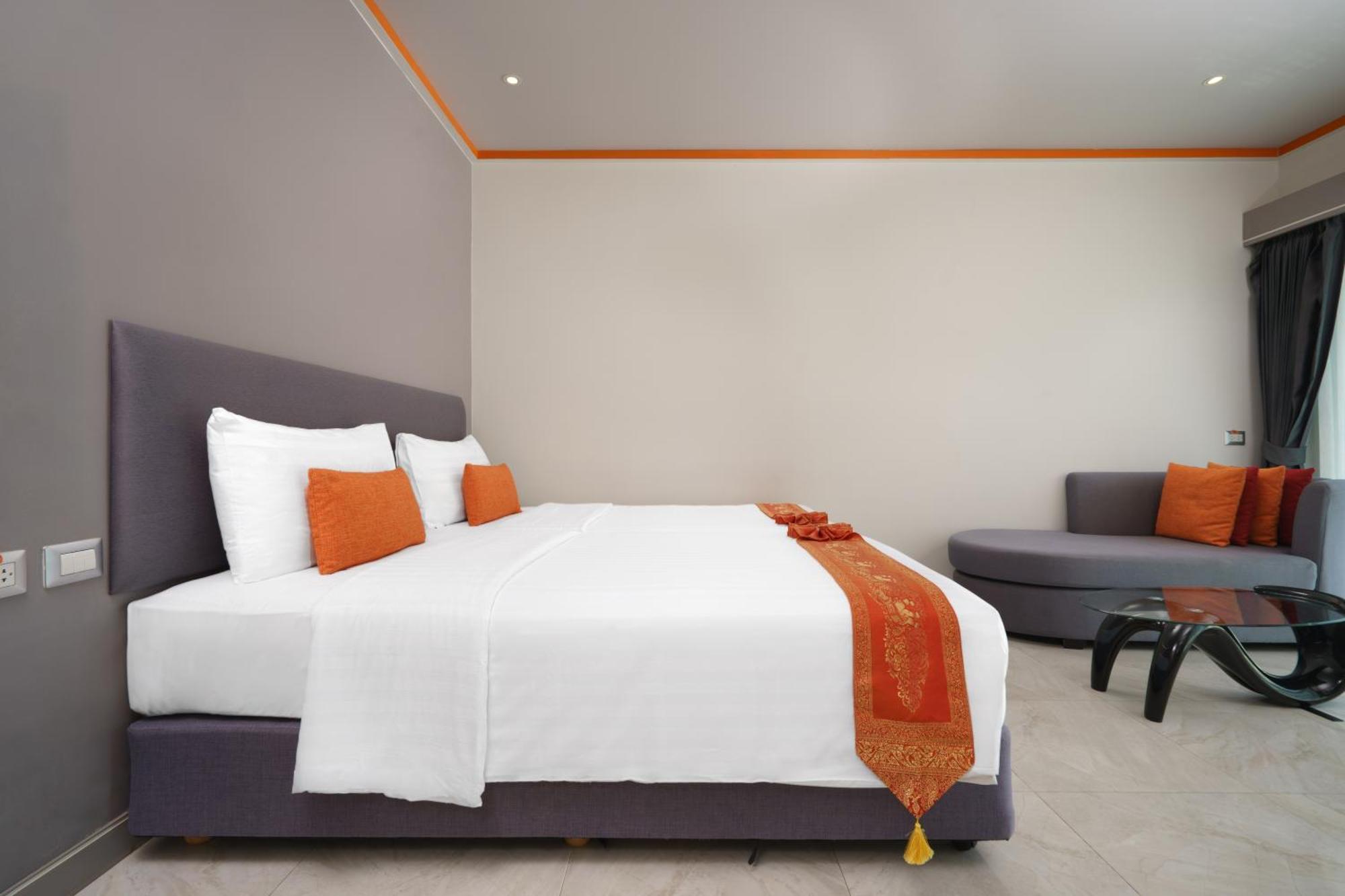 Chabana Hotel Kamala Beach