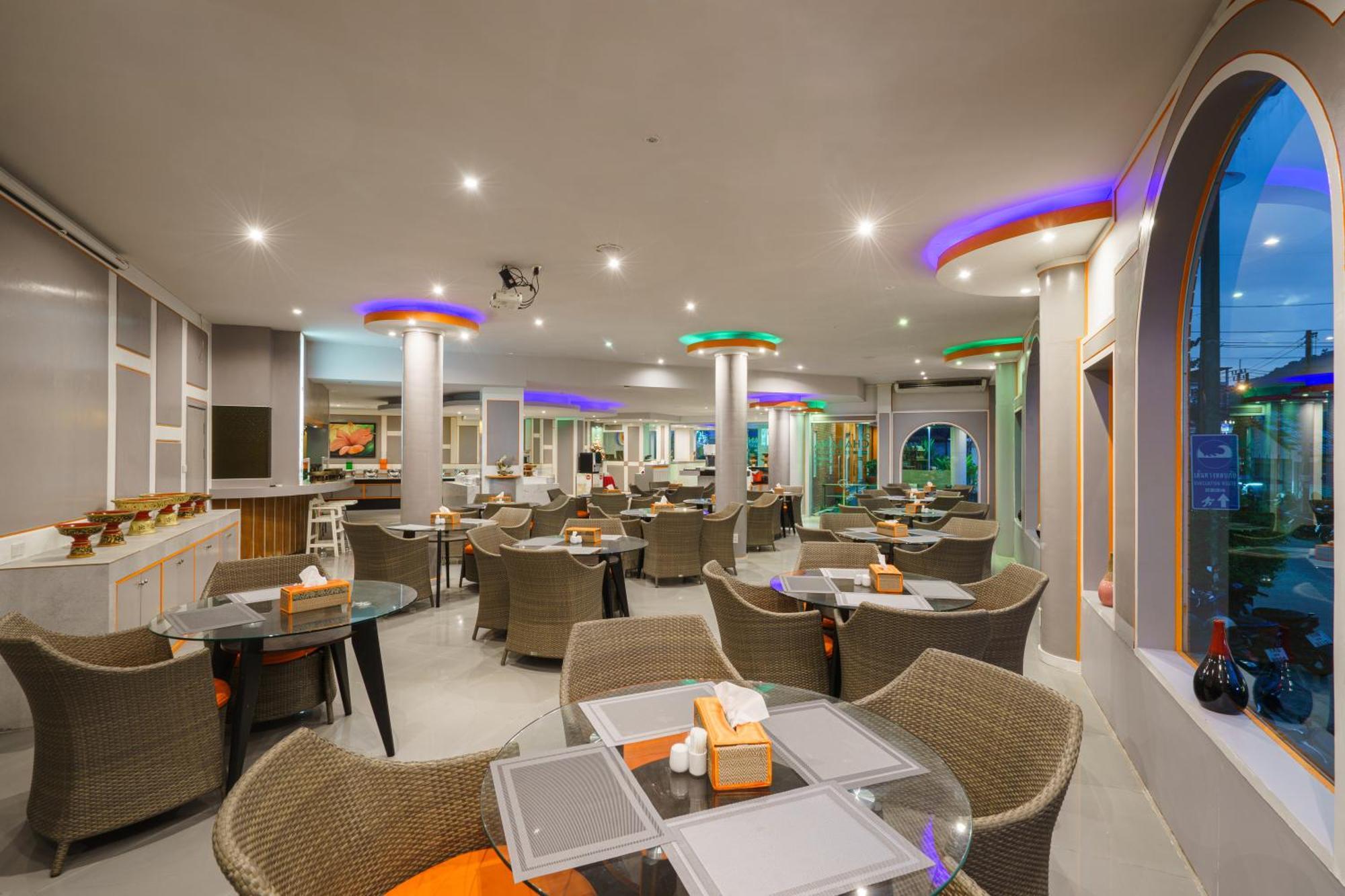 Chabana Hotel Kamala Beach