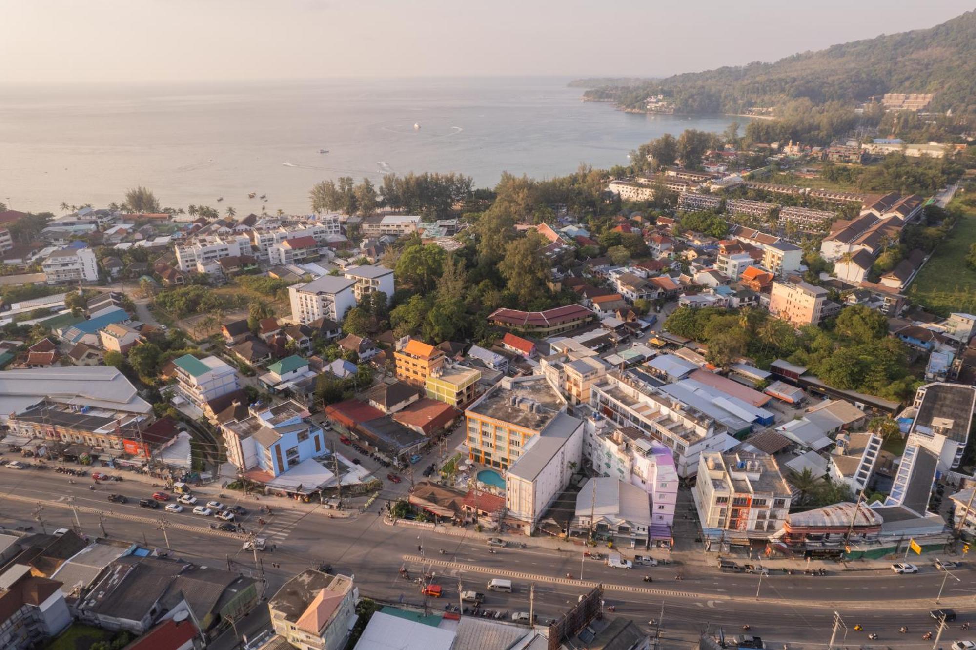 Chabana Kamala Beach