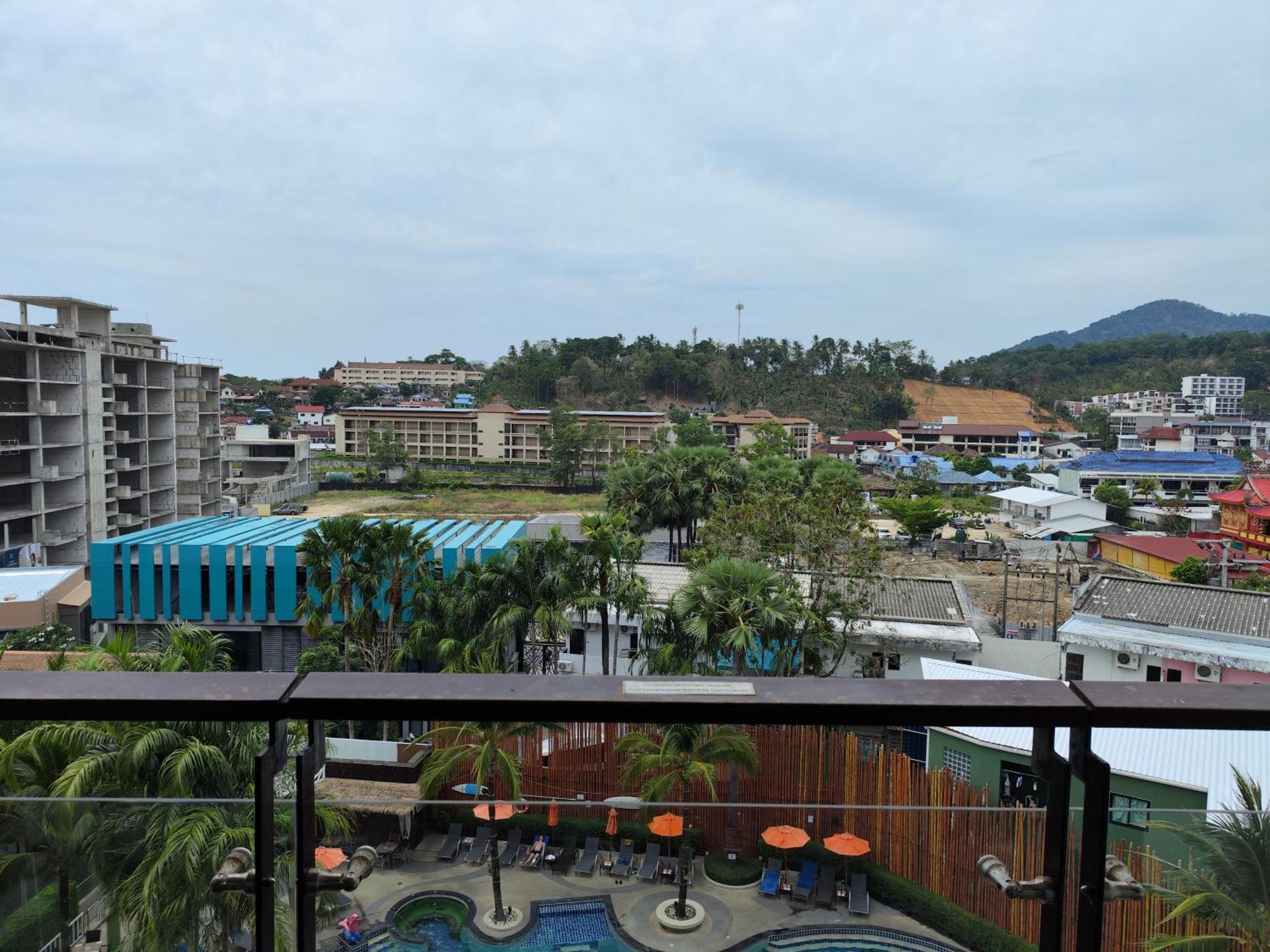 7 Floor - Pool View At Tbhr Near *