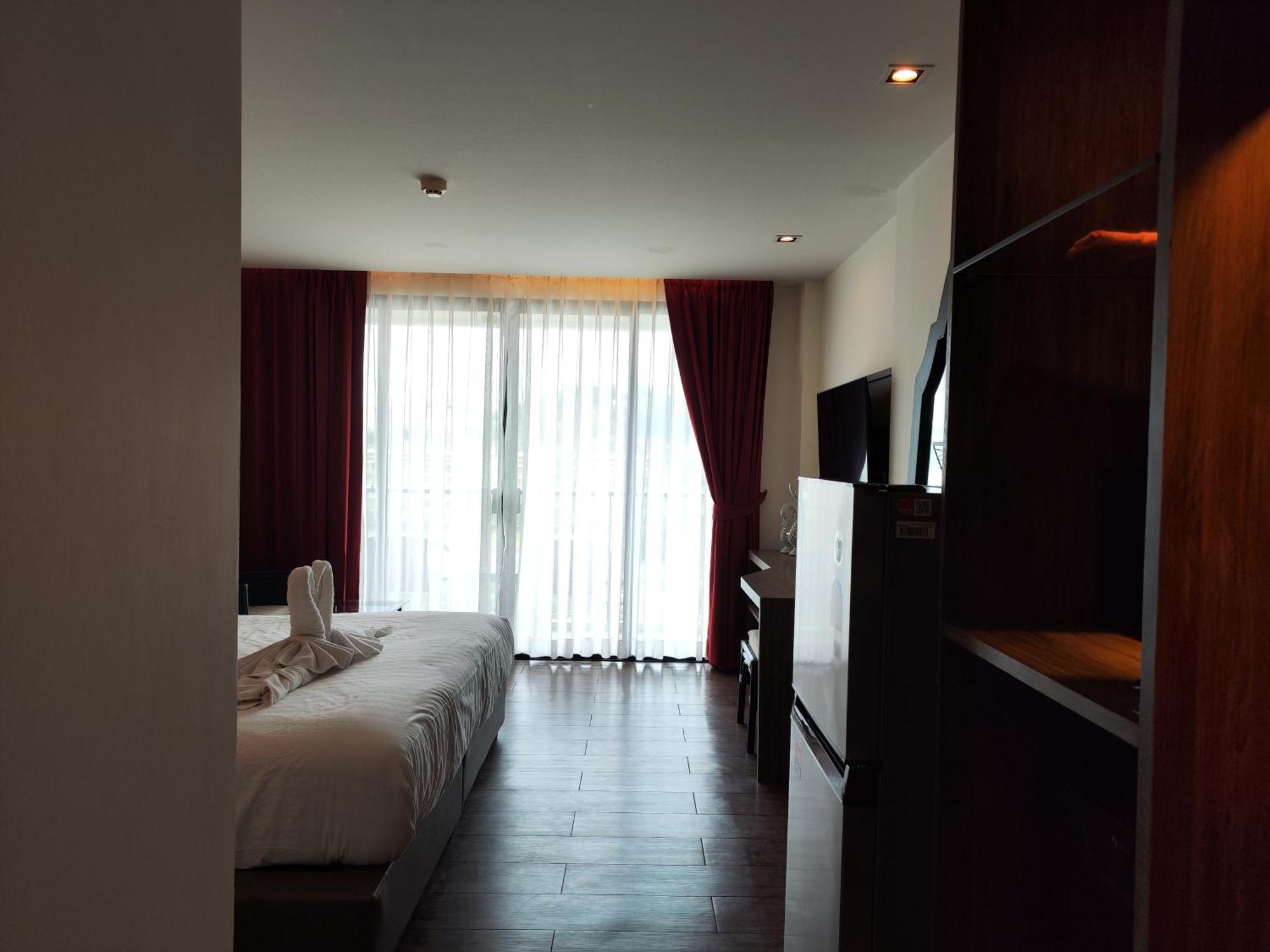 7 Floor - Pool View At Tbhr Near Apartment Kata Beach (Phuket)