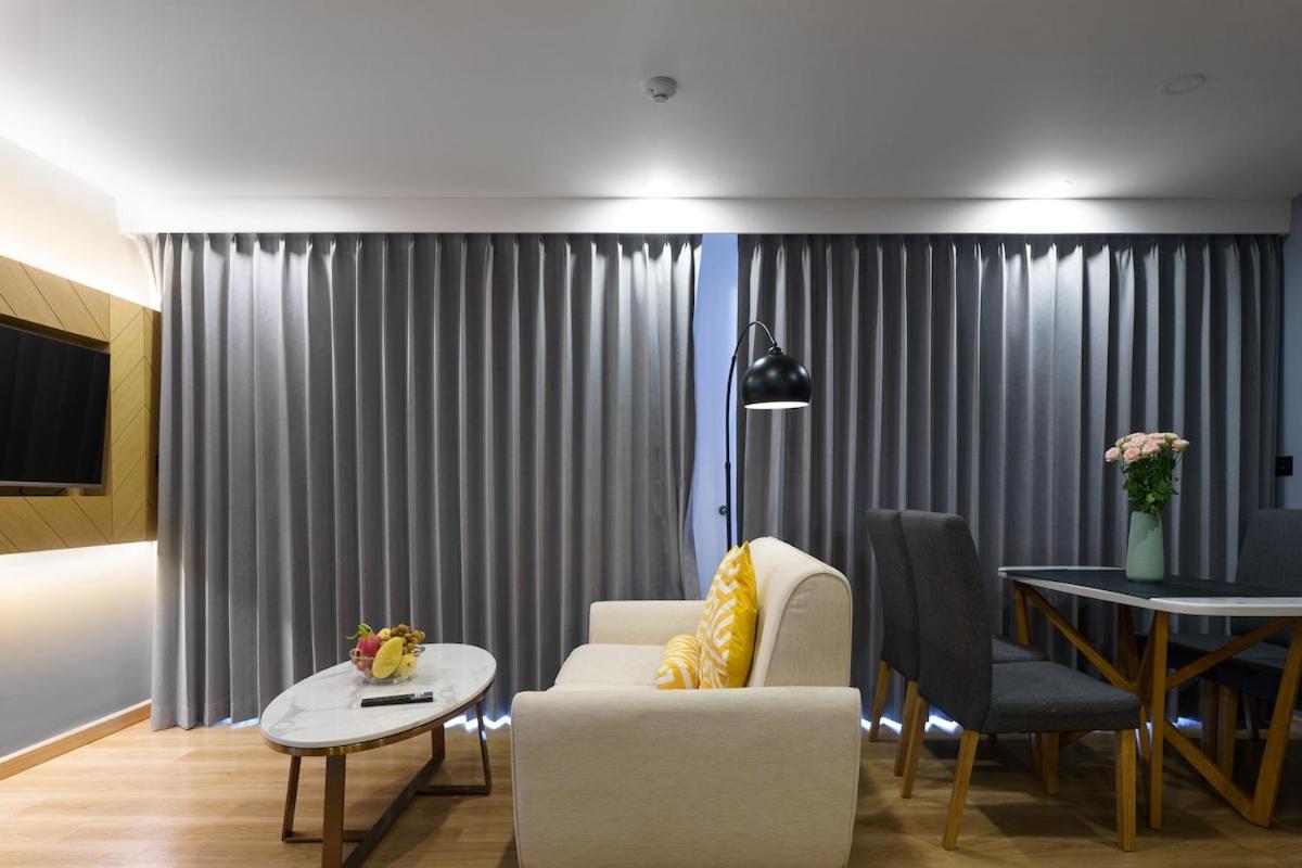 View 2bdr Lux Life Apartment *