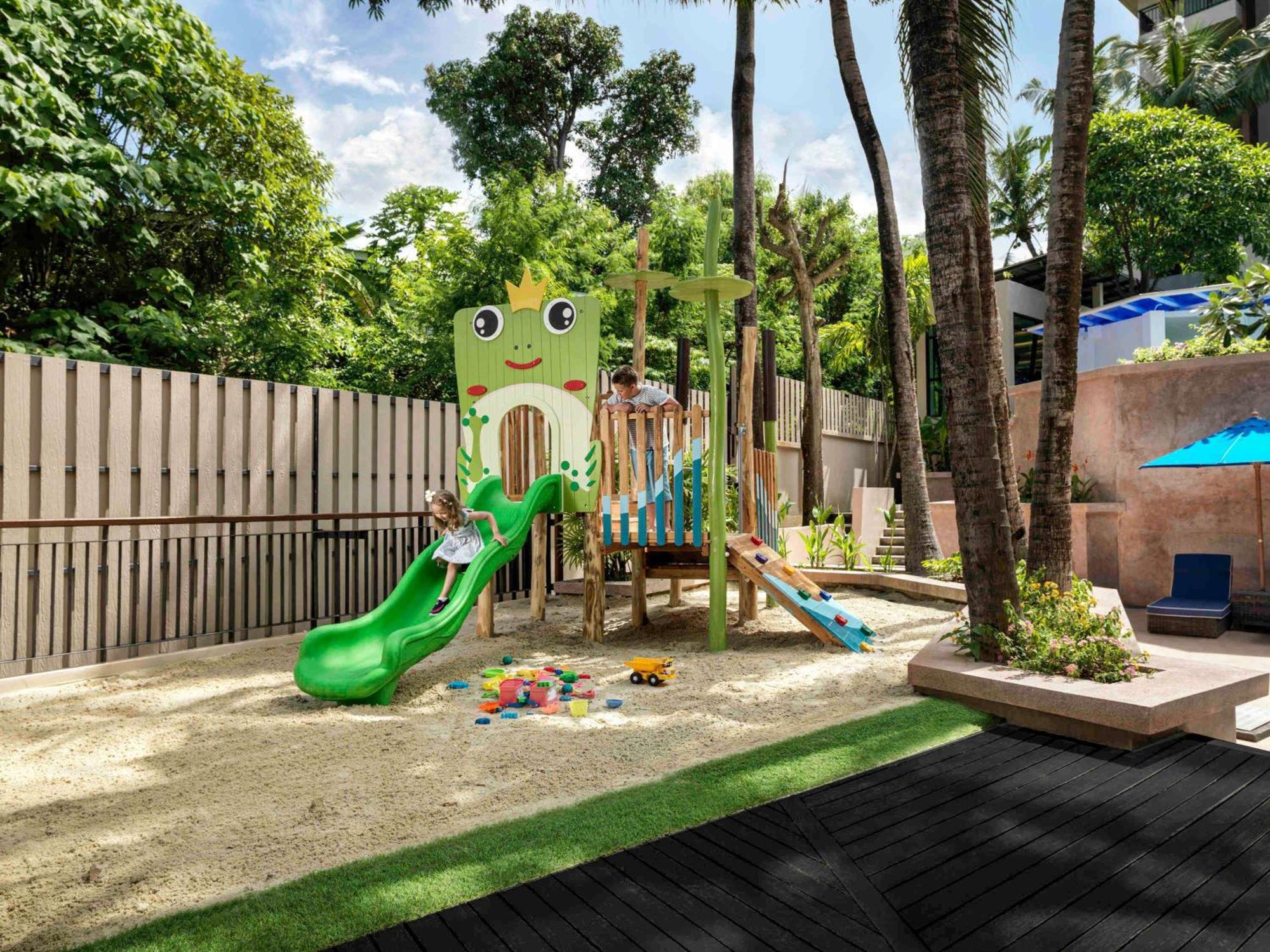 Novotel Phuket Avista And Hotel
