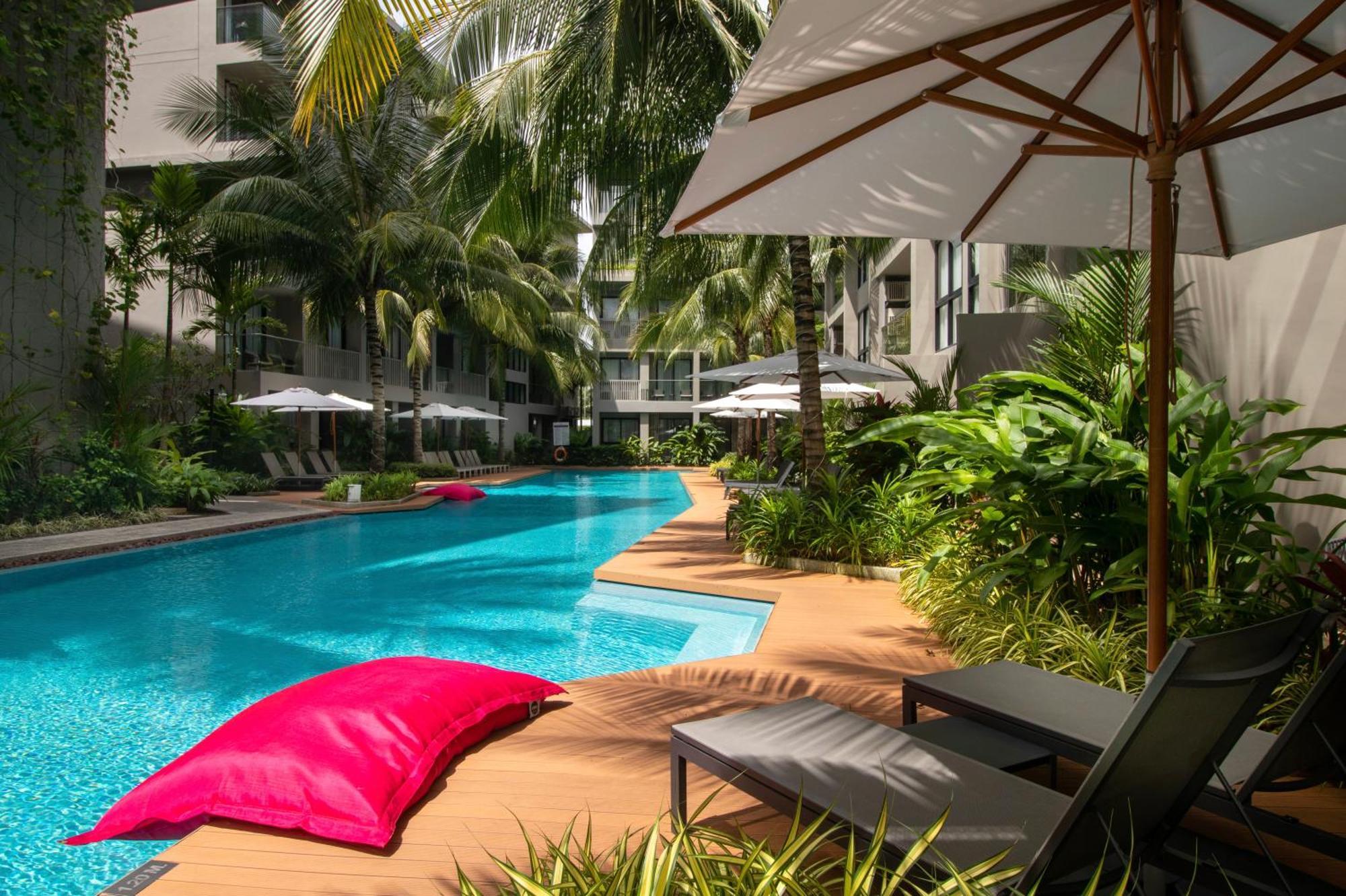 Hotel Diamond Phuket Official Account 4*