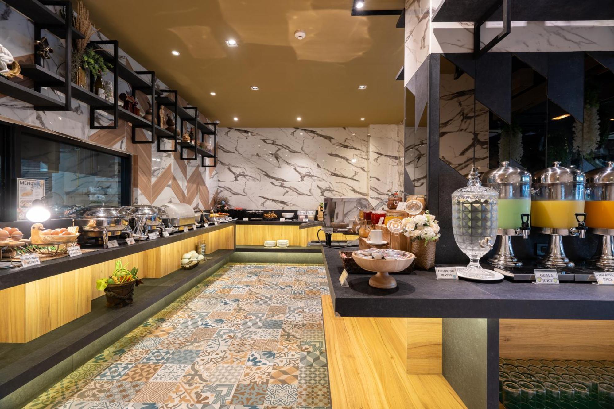 Hotel Rak Elegant Patong