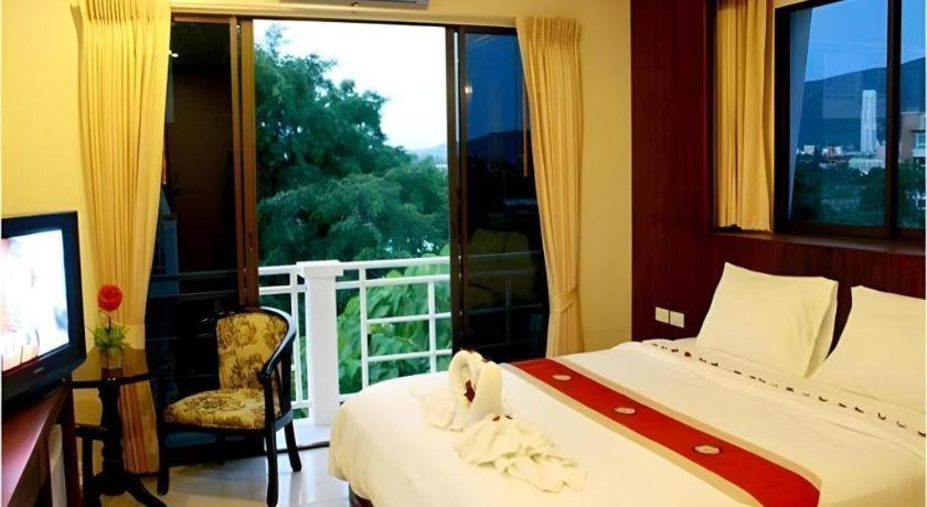 Triple Rund Place Hotel Patong