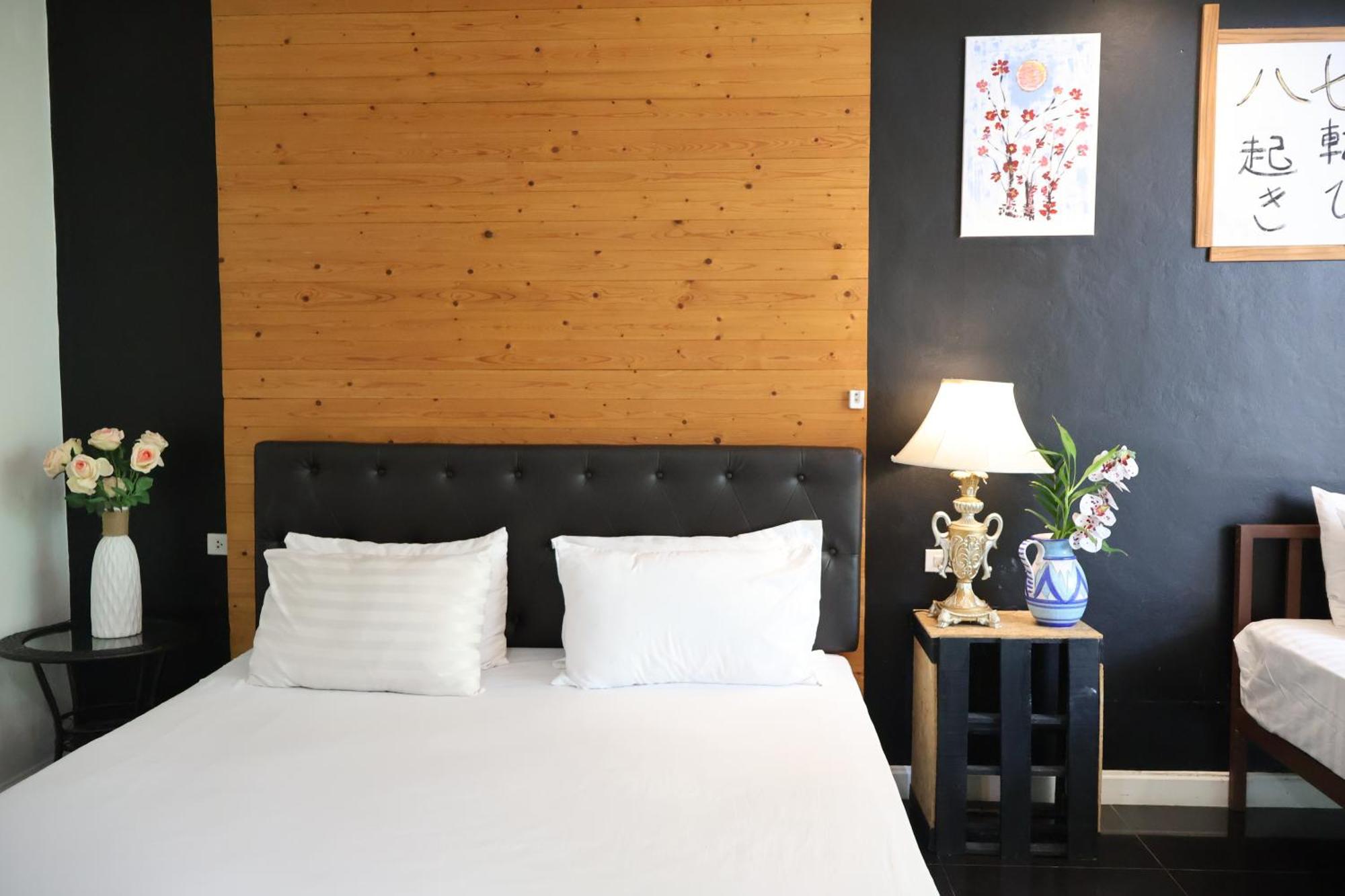 Eat N Sleep Hotel