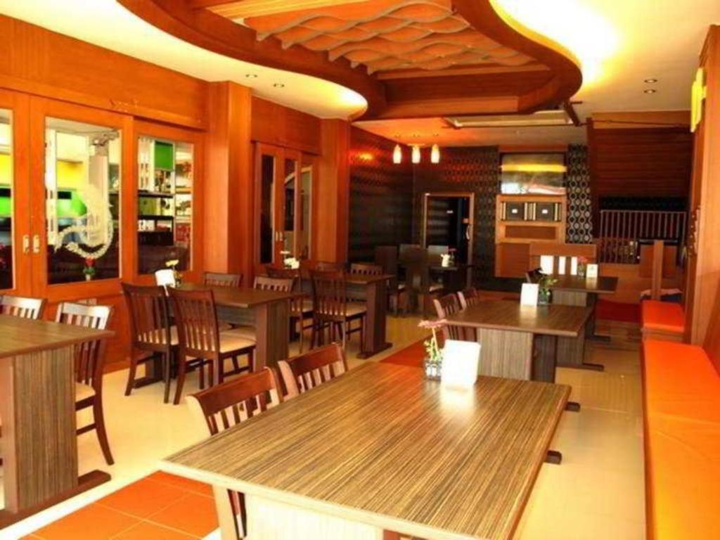 Hotel Triple Rund Place 2*
