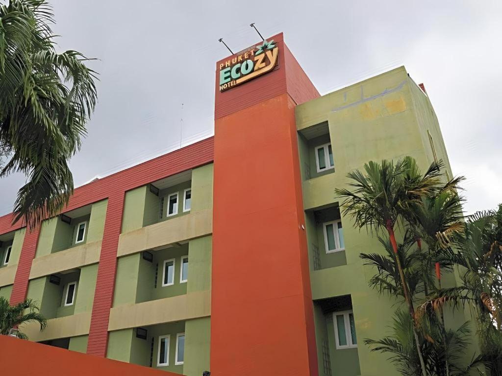 Phuket Ecozy Hotel