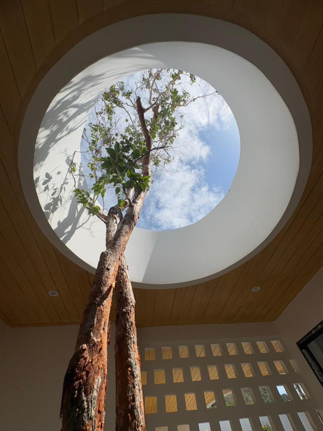 Mandla Villas Collection, White Anda Naiharn Villa *