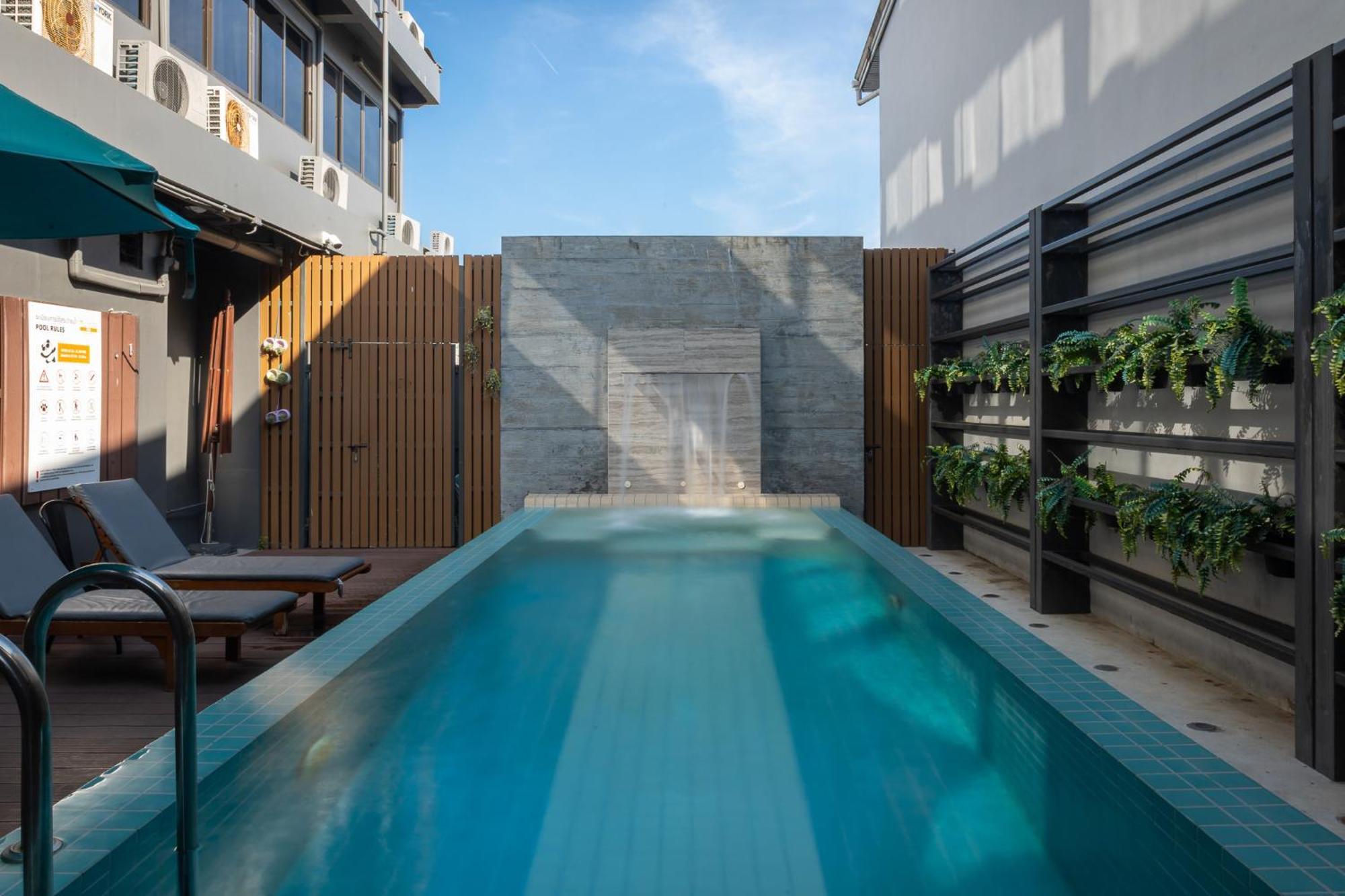 Hotel Recenta Style Town Phuket
