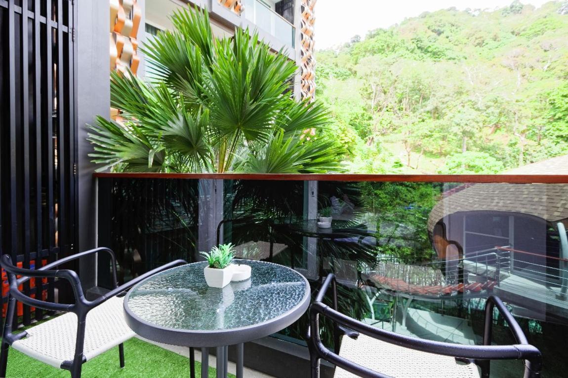 Emerald Terrace By Lofty Apartment *