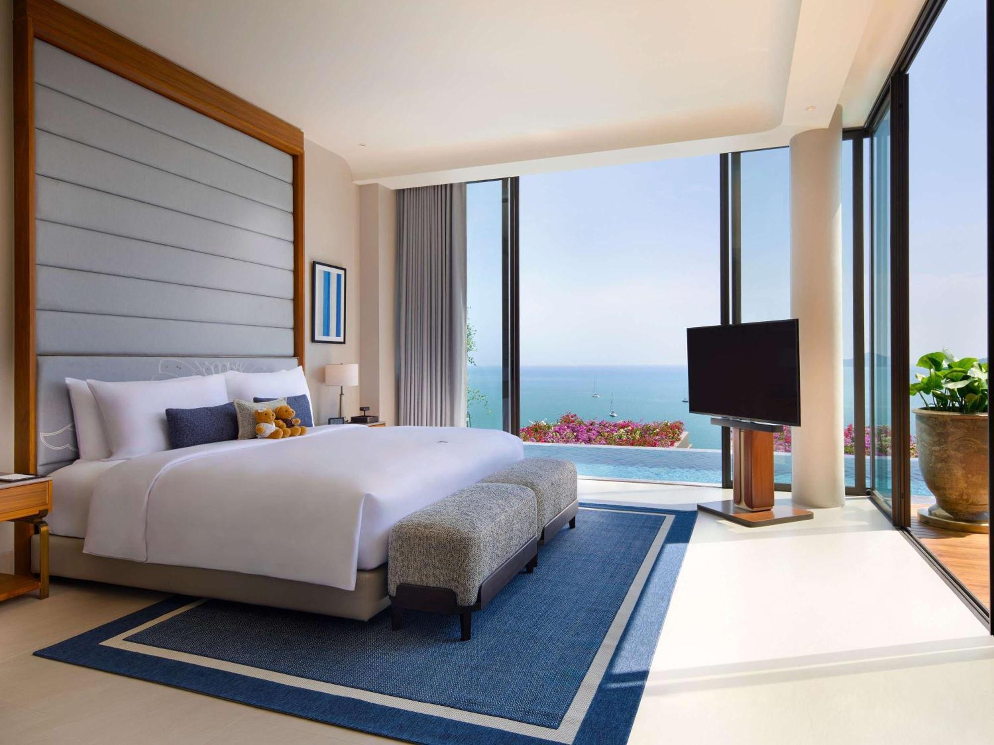 V - Mgallery Collection Hotel 5*