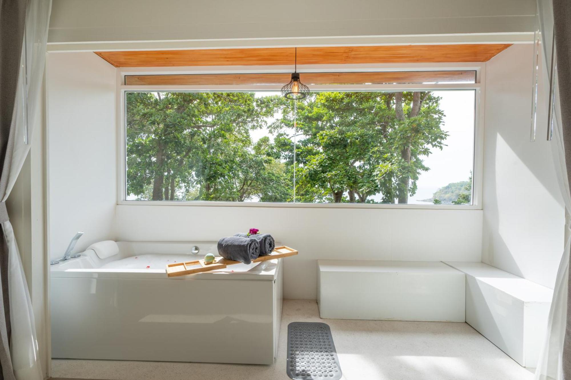 Anona Sunset Boutique Ban Karon