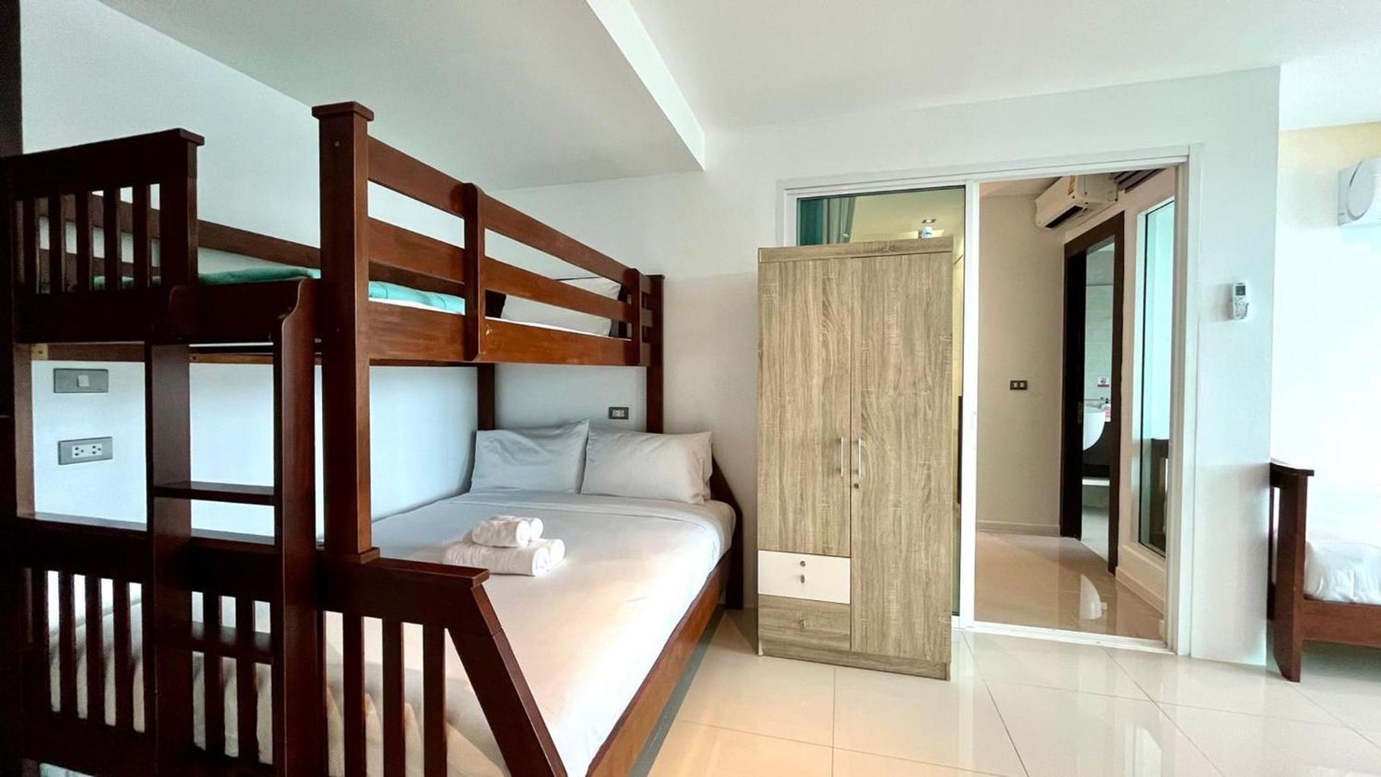 Holiday home The Oh-so-sexy Triple Penthouse - Rare 35br 188m2