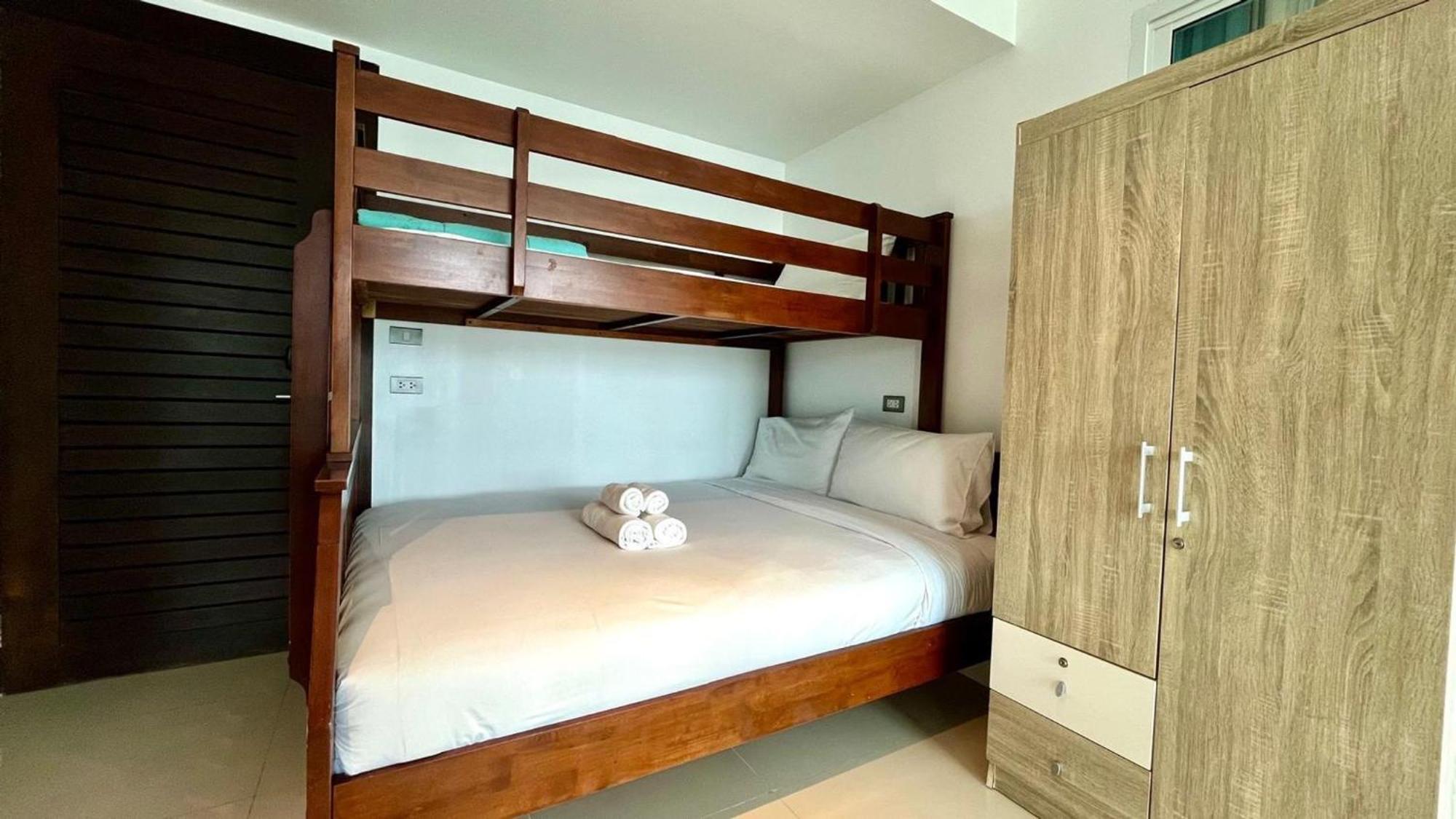 The Oh-so-sexy Triple Penthouse - Rare 35br 188m2 Patong