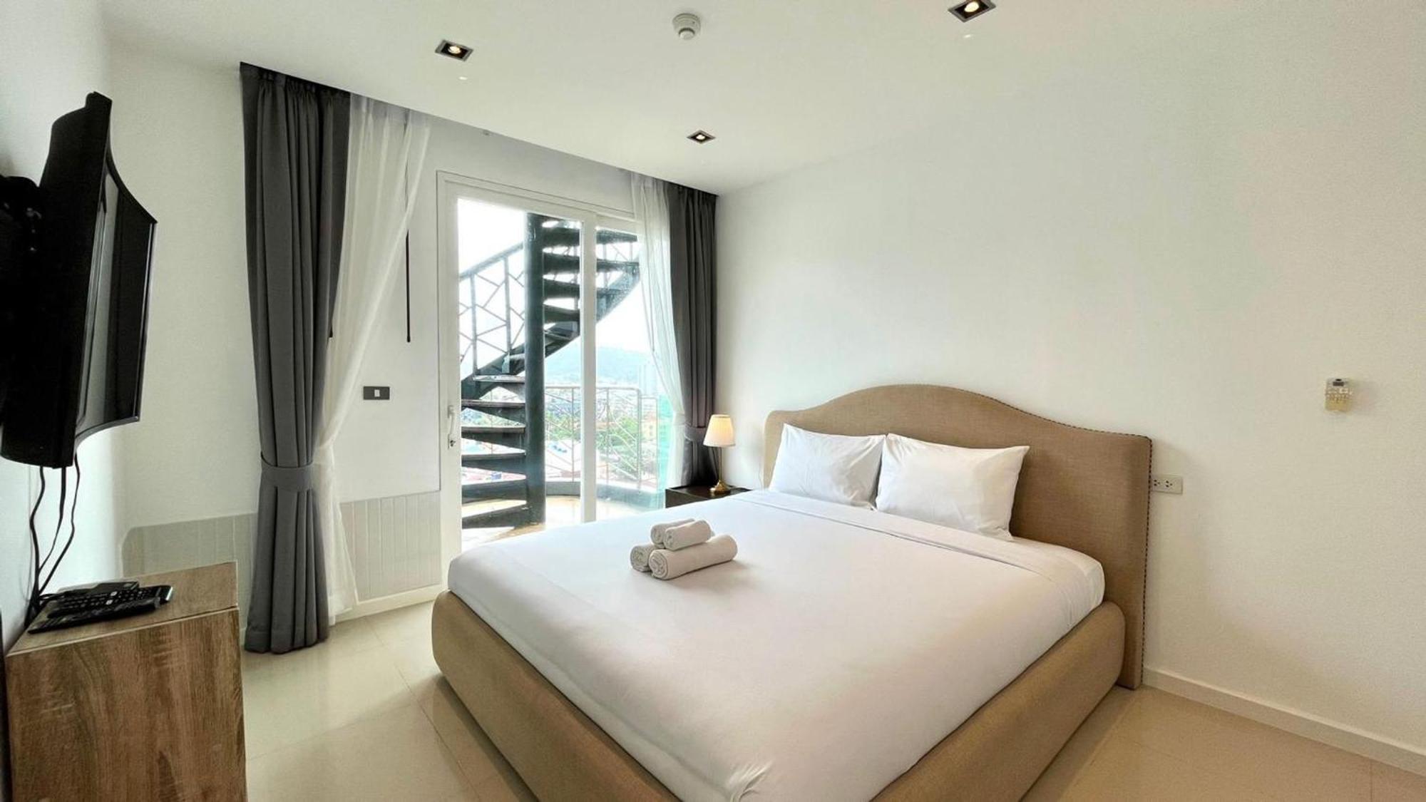 The Oh-so-sexy Triple Penthouse - Rare 35br 188m2 Holiday home