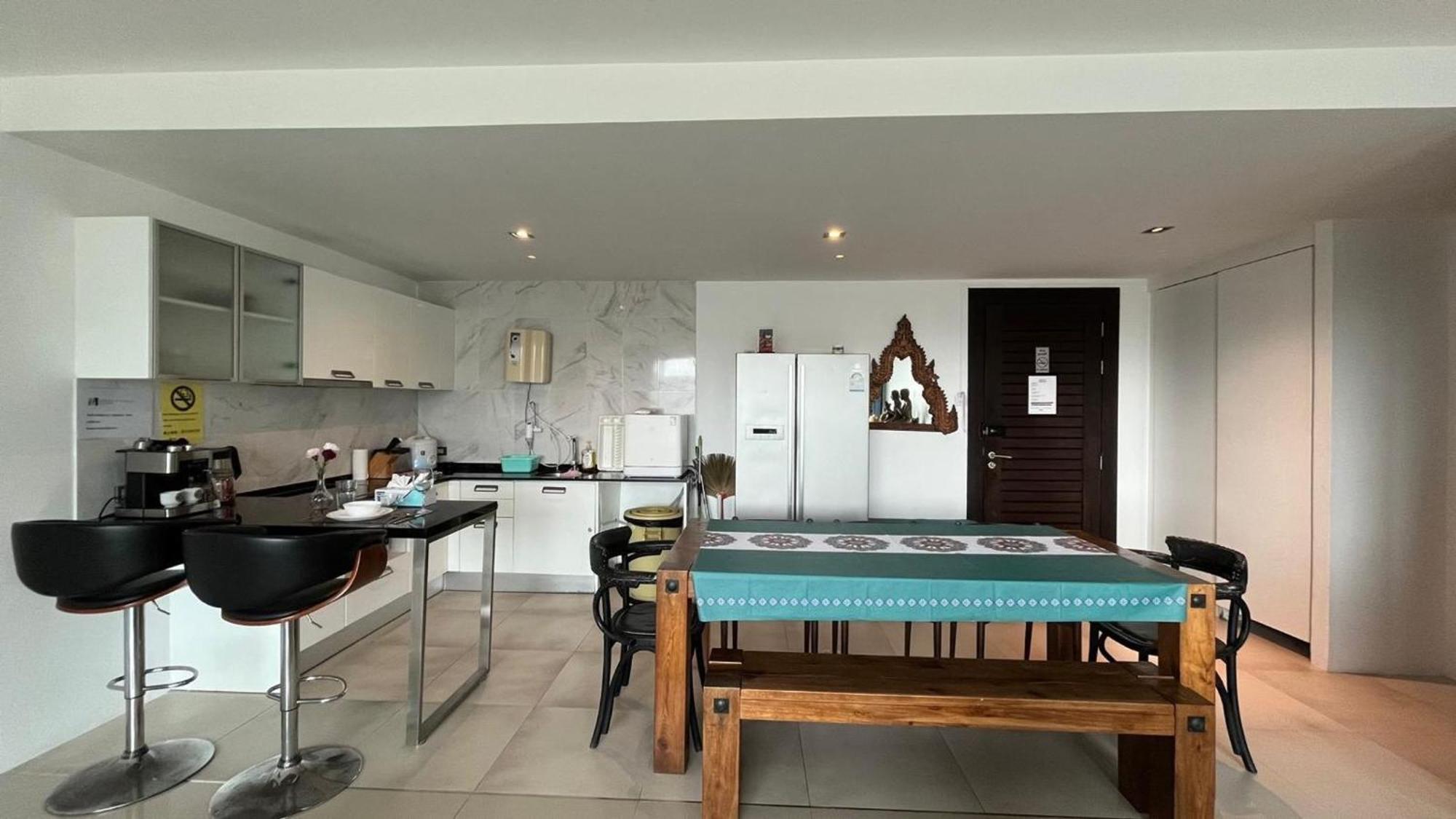 The Oh-so-sexy Triple Penthouse - Rare 35br 188m2 Holiday home Patong