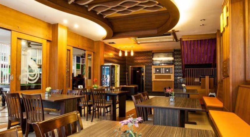 Hotel Triple Rund Place Patong