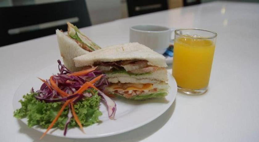 Hotel Elegancy Sansabai 3*