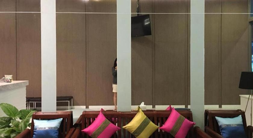 Elegancy Sansabai Hotel 3*