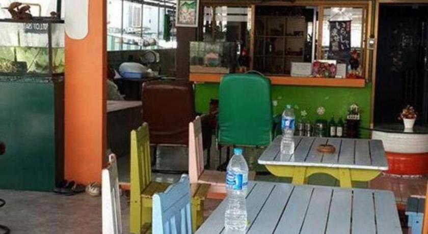 Oyo 586 I Hostel Phuket
