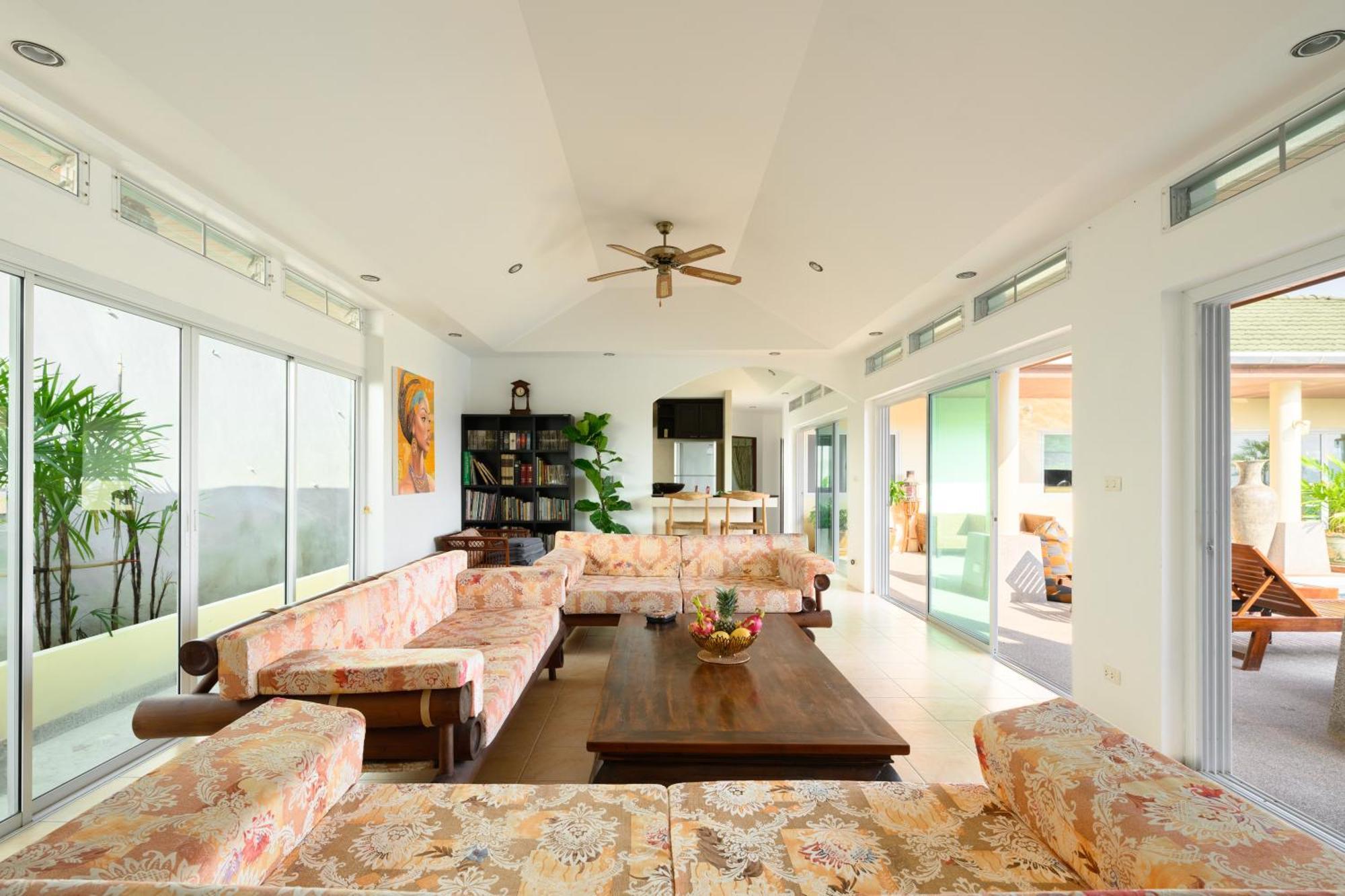 Villa Over The Moon Patong