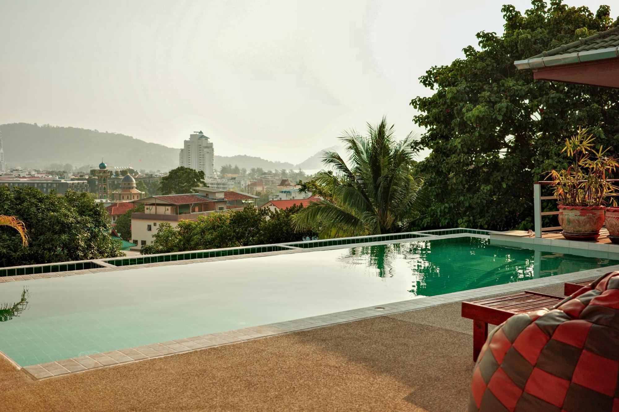 Villa Over The Moon Patong