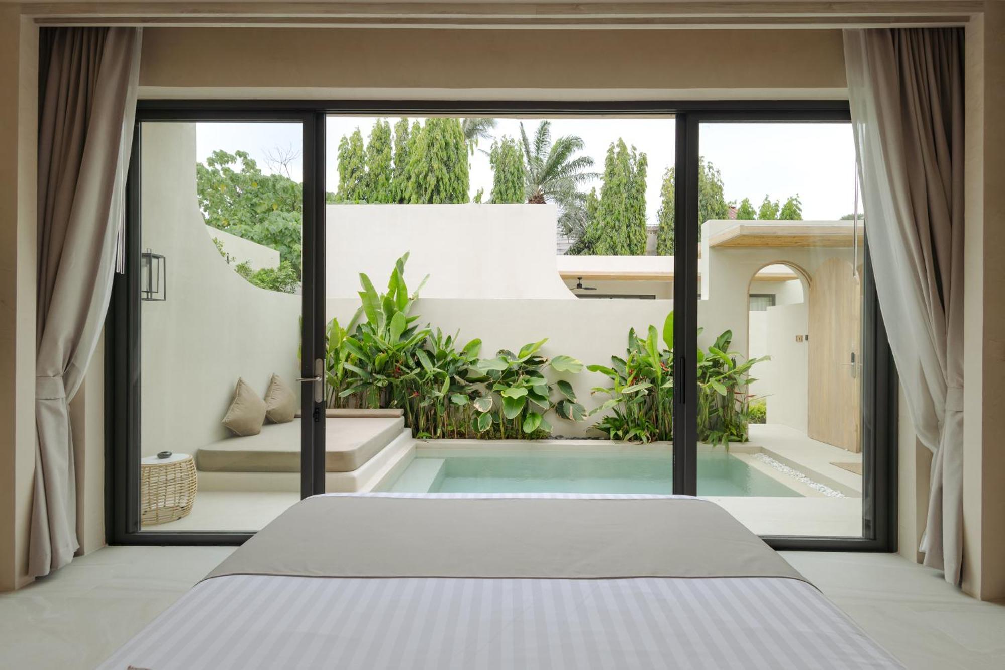 Eden & Phuket 4*