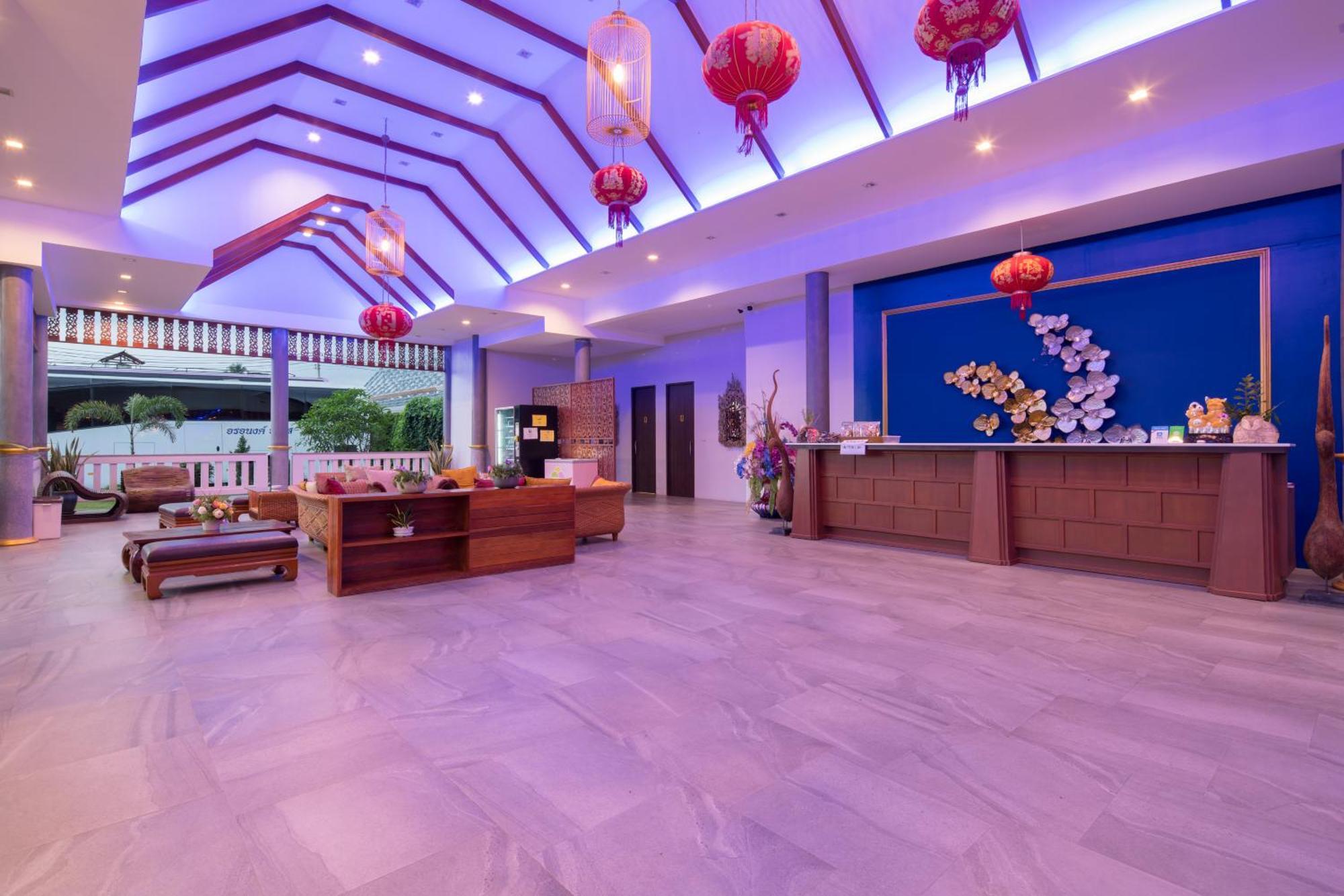 Phuket La Siesta Pool & Pool Access Resort