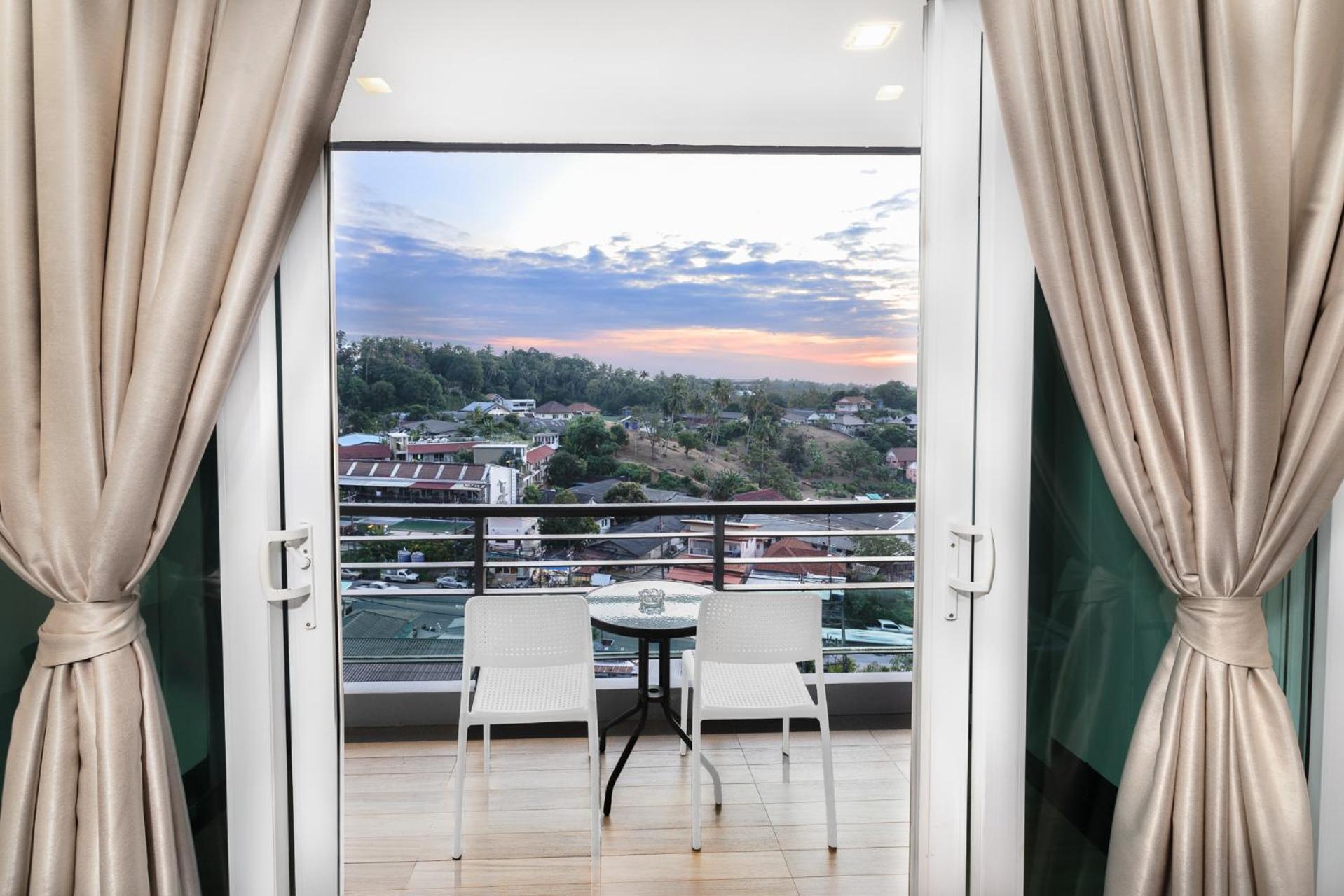 Apartamento Sea & Sky By Phr Karon