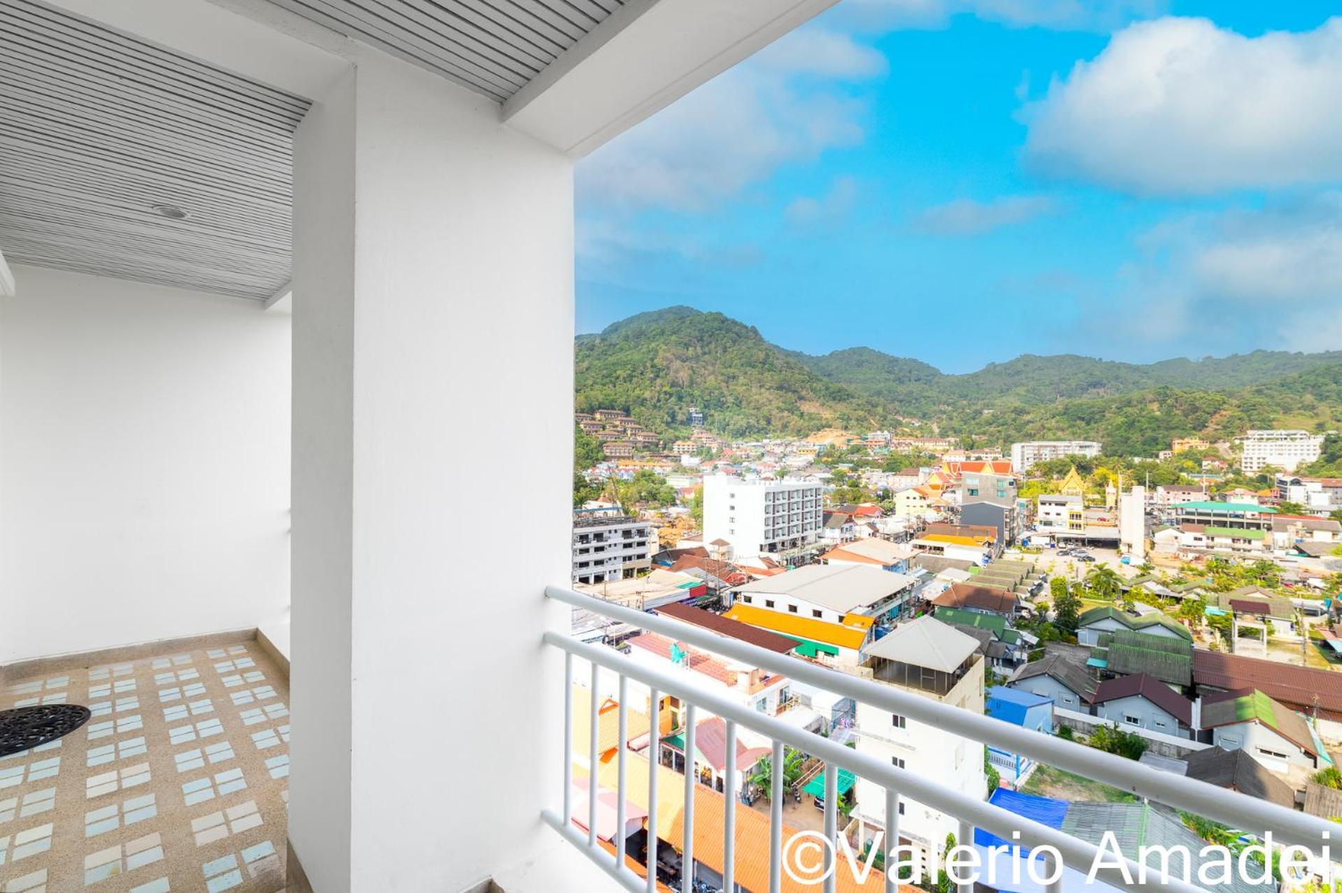 Apartment Waterfront By Phr
