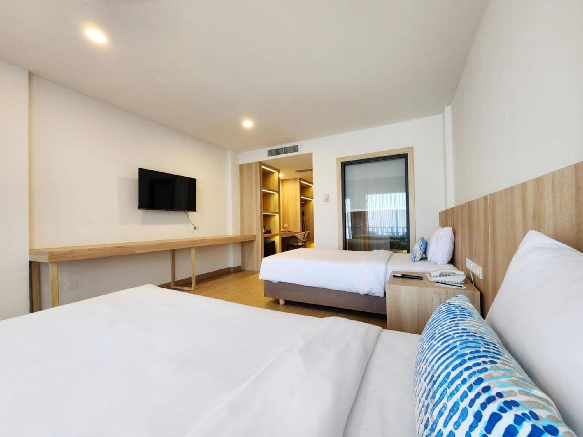 Resort Namaka Kamala Beach