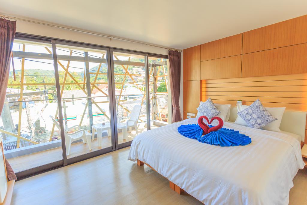 Actually Inn Karon