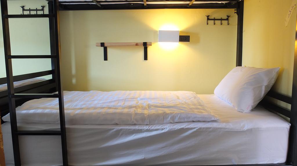 Doolay Beachfront Hostel *