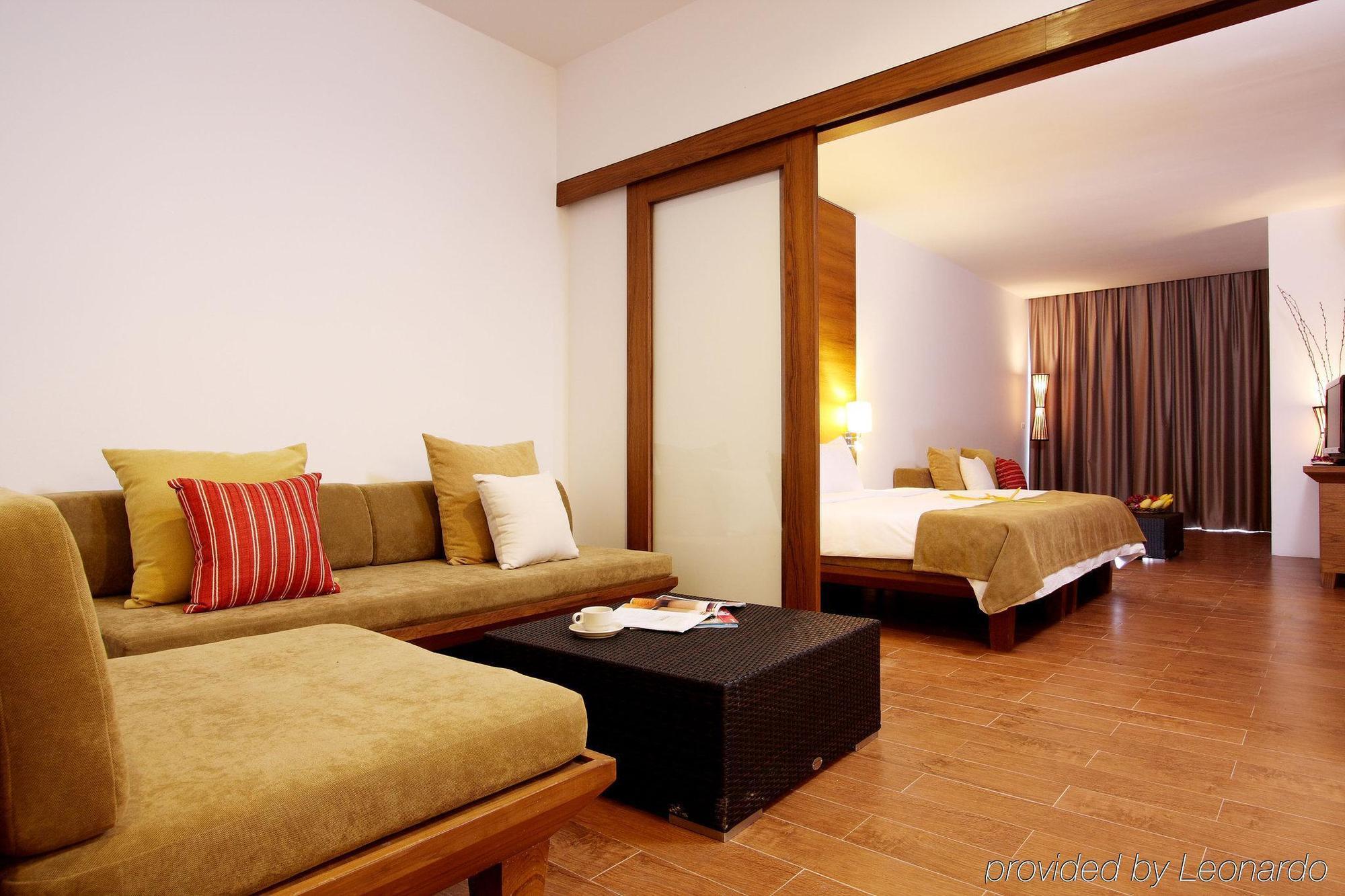 Hotel Kamala Beach 2*