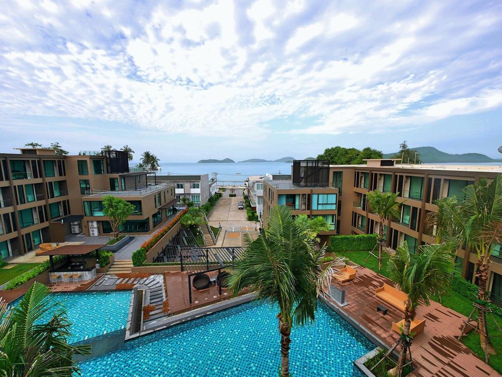Seaview At Apartment