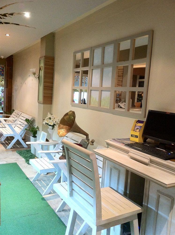 Limburi Hometel Hotel Phuket