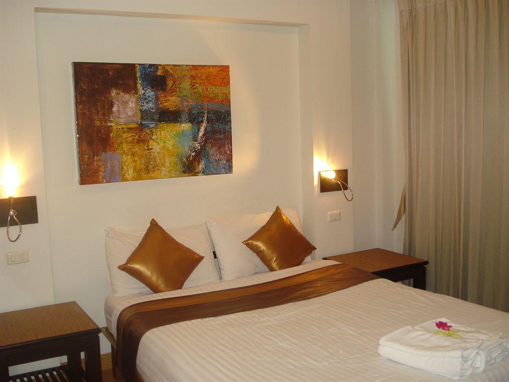 3rd Street Cafe& Apartment *