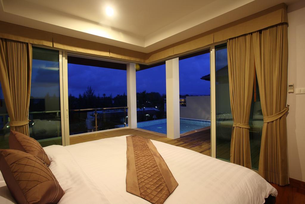Bangtao Tropical And Resort 4*