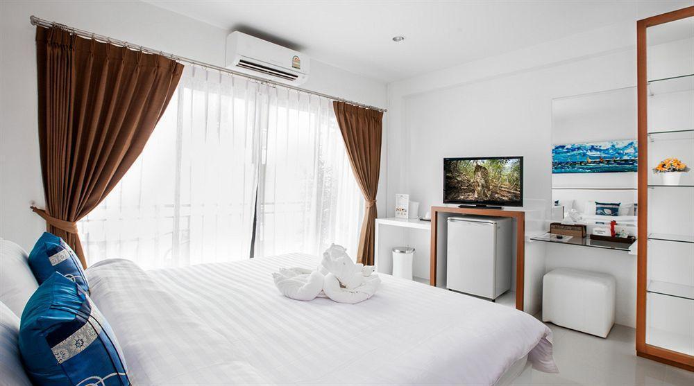 Modern Place 3* Patong